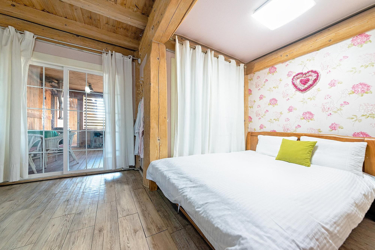 Bedroom 2, Ganghwa Izba Pension, Ganghwa