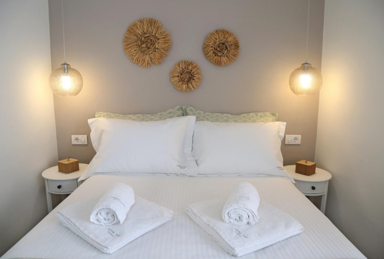 2, Central Cozy Residences, Crete
