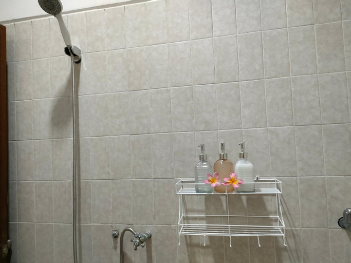 Bathroom 6