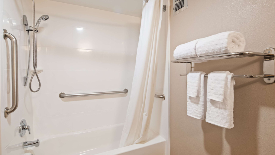 Bathroom 4, Best Western Annapolis, Anne Arundel