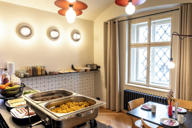 Food & Drinks 5, Sir Toby's Midtown - Hostel, Praha 8