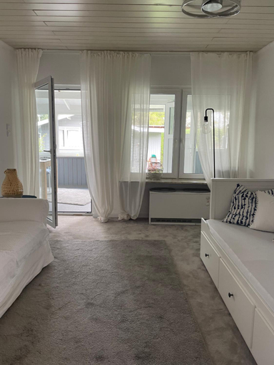 Bedroom 2, Haus am Grimnitzsee mit Garten, Barnim