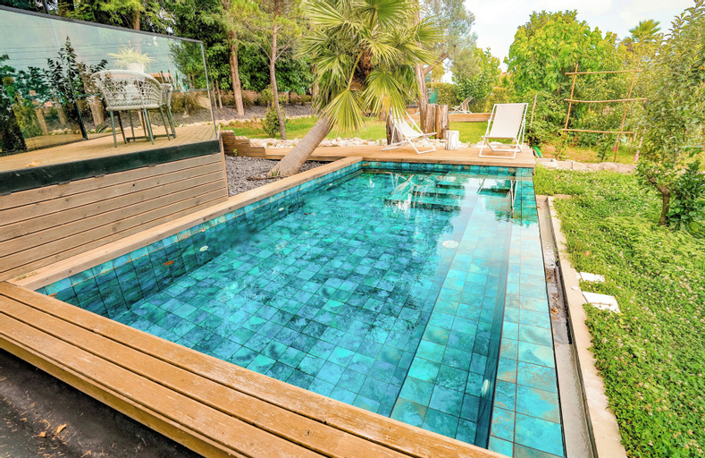 Swimming Pool 17