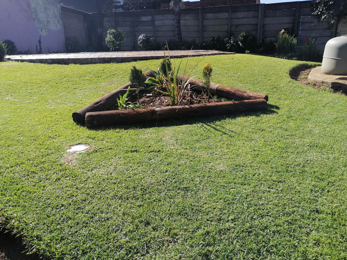 Others 4, The Private and Cosy Guest House 1, Ekurhuleni