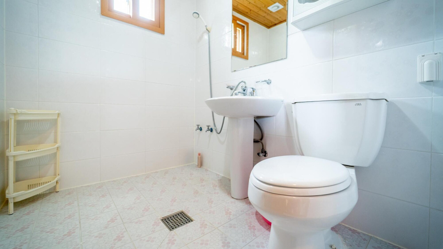 Bathroom 4, Samcheok Dasarang Pension, Samcheok