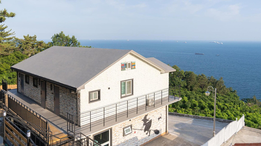 Exterior & Views 2, Namhae Chocolate Pension, Namhae