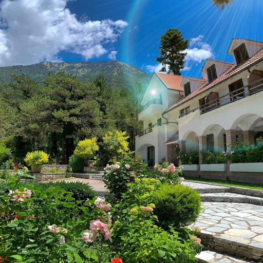 Others 3, Hotel Alpin Llogara, Vlorës