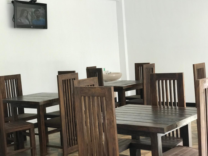 Food & Drinks 4, Hotel First Kingdom - For forigners only, N. Palatha East