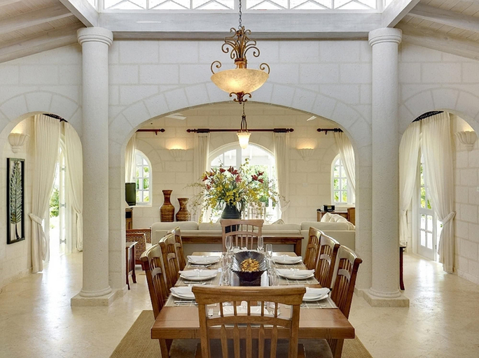 Food & Drinks, Palm Ridge 2A