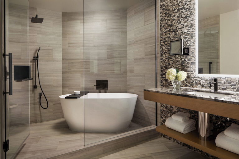 Bathroom 3, InterContinental Hotels BELLEVUE AT THE AVENUE, King