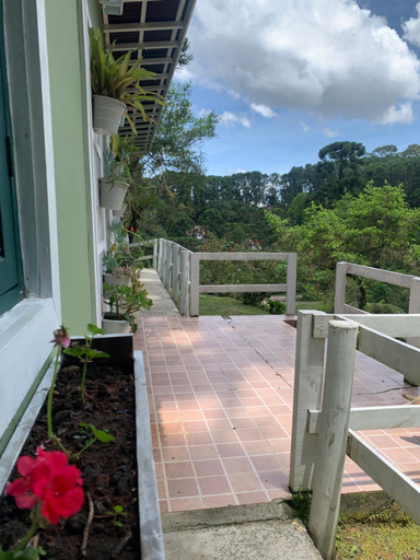 Others 3, Petite Maison - Dona Belandira, Campo Limpo Paulista