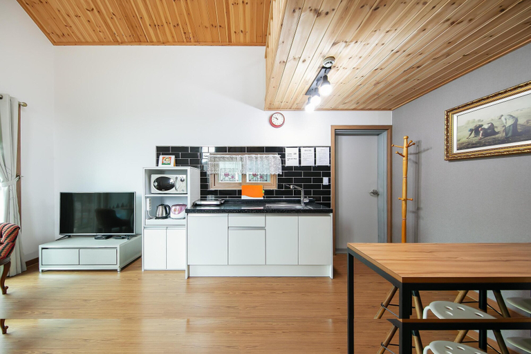 Others 5, Gapyeong Twelve Pension, Gapyeong