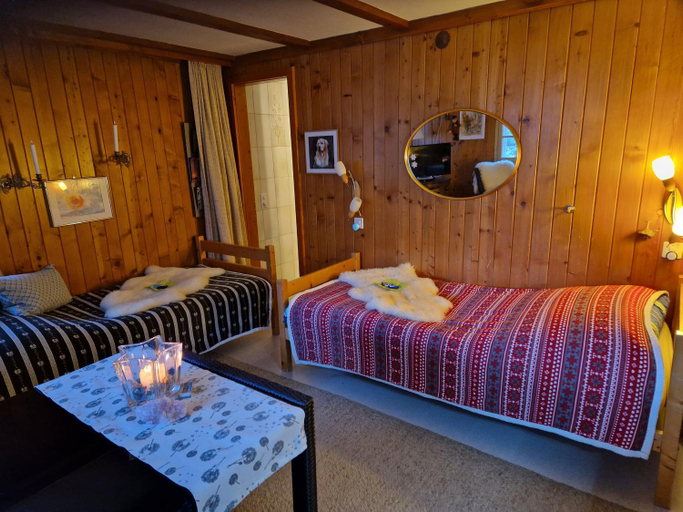 Bedroom 2, Chalet Gotthelf Gartenstudio, Ferien mit Hund, Frutigen