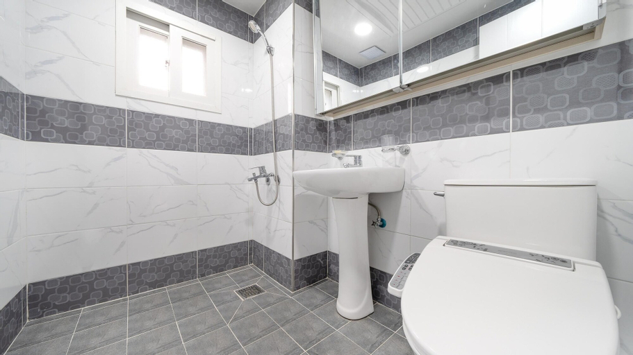 Bathroom 6