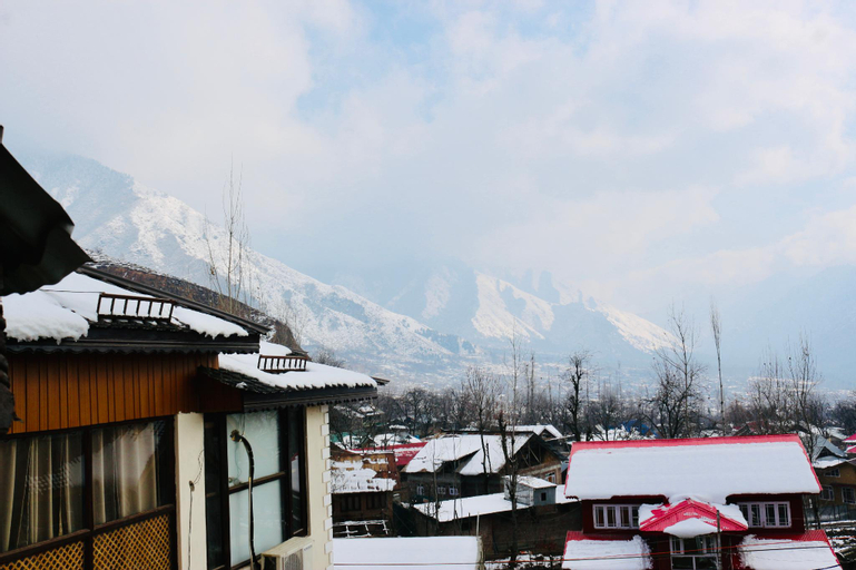 The Ivory, Srinagar