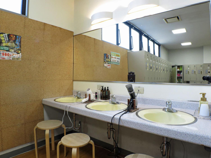 Bathroom 2, Hotel Star Land, Tsuru