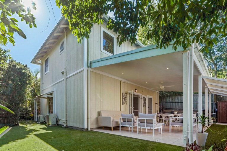 Peaceful Family Villa, Sunrise Beach, Noosa - Sunshine-Peregian