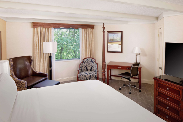 Bedroom 5, Desmond Hotel Malvern, a DoubleTree by Hilton, Chester