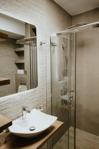 Shower 4, Sivota luxury collection, Epirus