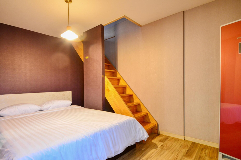 Bedroom 3, Tongyoung Mongdolhouse Pension, Tongyeong