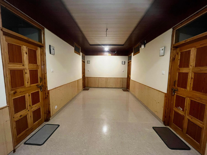 Public Area 2, Hotel Mid Orchard Kasol l River Side, Kullu
