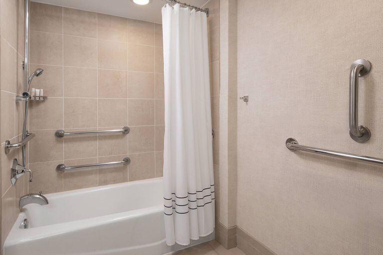 Bathroom 5, Colorado Springs Marriott, El Paso