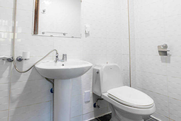 Bathroom 4, Gapyeong Yeolhodang Pension, Gapyeong