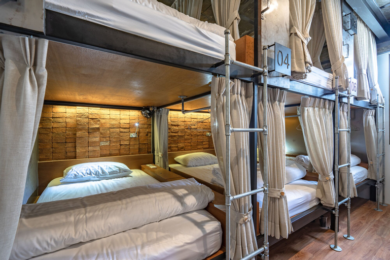 Bedroom 13