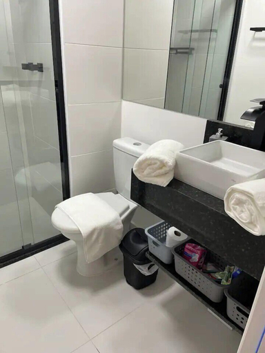 Bathroom 2, 409-Studio SP prox à PUC Allianz Park, São Paulo