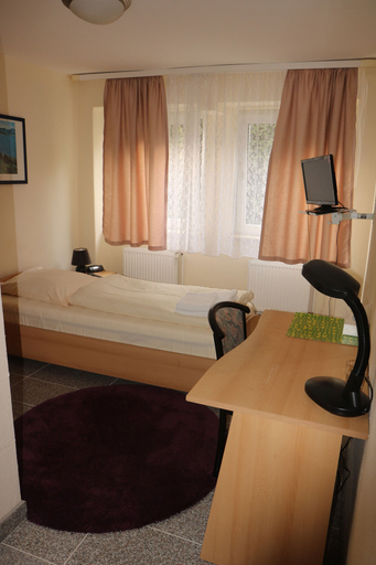 Bedroom 4, Hotel Apex, Region Hannover