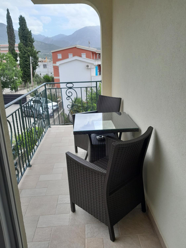 Others 2, Apartments Aleksic