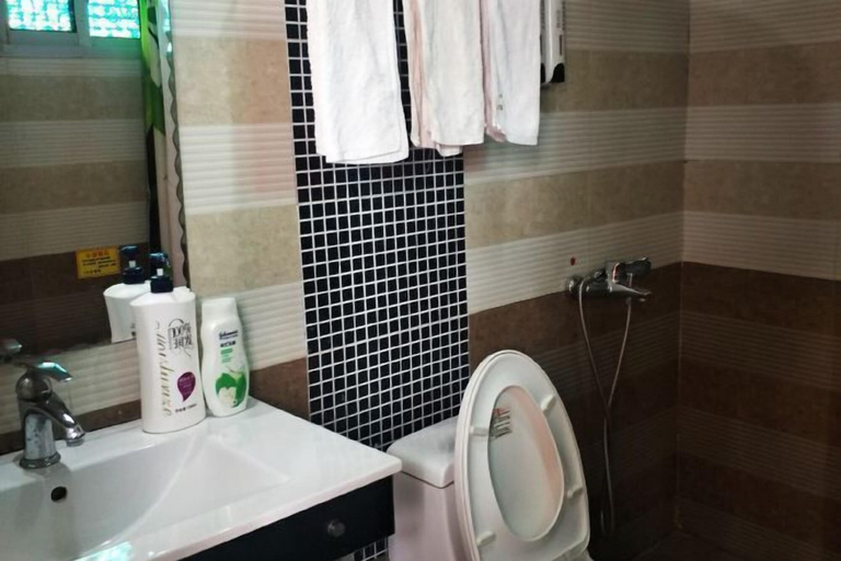 Bathroom 3, Lugu Lake Zhenmeilige Hostel, Lijiang