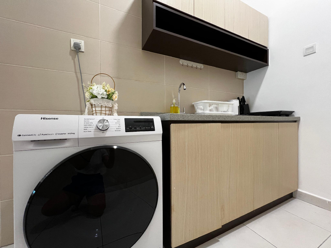 Others 5, Akademik Suite, Moccasin Suite by Antlerzone , Johor Bahru