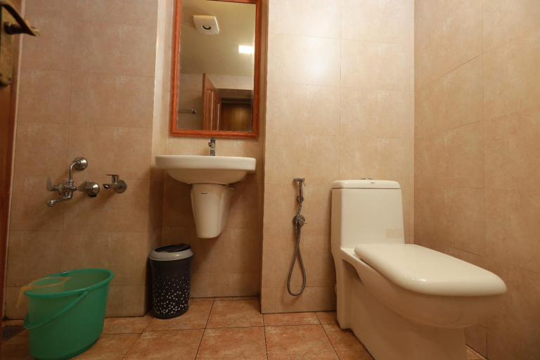 Bathroom, Hotel Liwa Tower, Thrissur