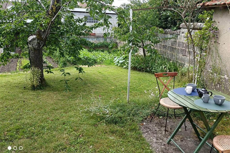 Others 2, Un paradis de verdure en plein centre ville, Dordogne