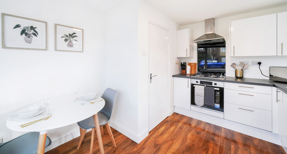 Others 4, Brabon Road House By REDWOOD STAYS, Hampshire