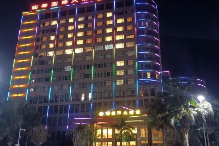 Exterior & Views 2, Zhenkang Loisse International Hotel, Kunlong