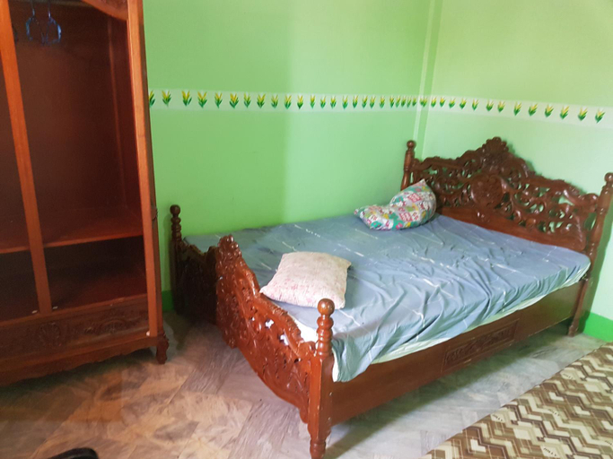 Bedroom 3, White Castle Beach Resort Iba Zambales, Iba