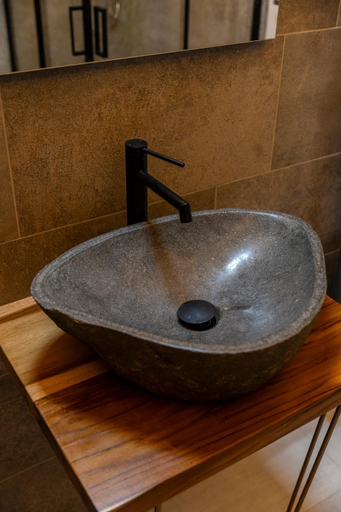 Bathroom 3, The Vinum Suites, Chieti