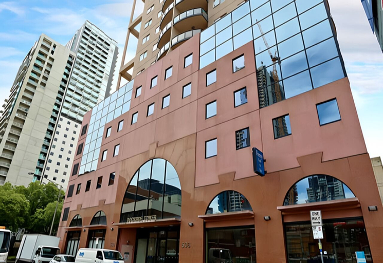 Readyset Apartments at Dockside, Melbourne