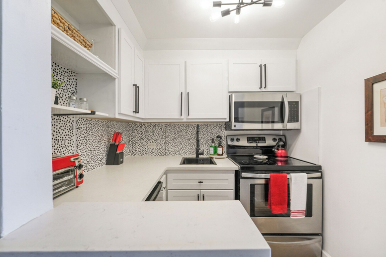 Others 5, Stunning Studio Bay Views & Parking, Miami-Dade