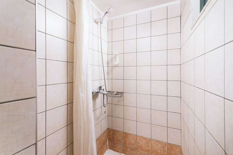 Bathroom, Matala Bay Apartments, Faistos
