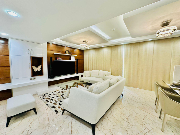 Others 5, Saxophone Suites, Muharraq