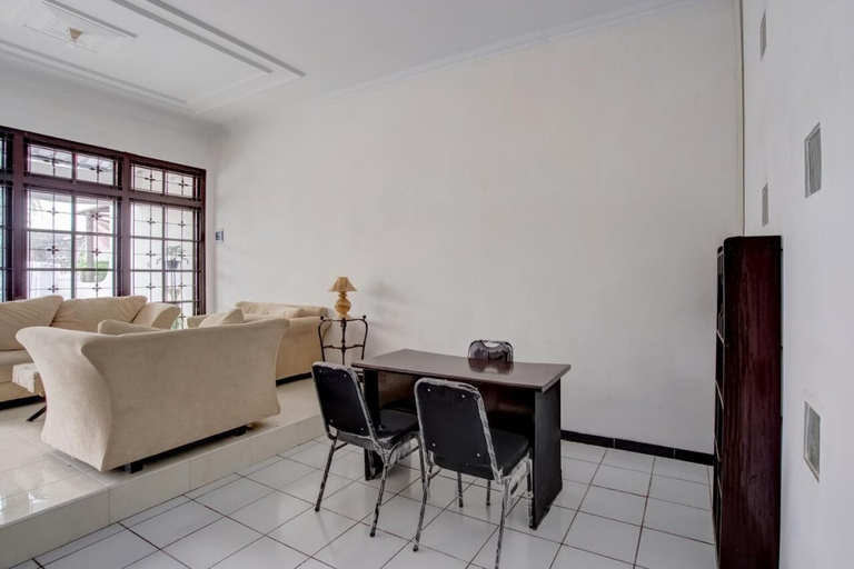 Others, OYO 3467 White Residence, Sleman
