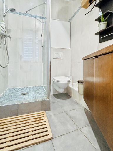 Bathroom 3, Charming Apartment Paris - Rentaway BnB, Paris