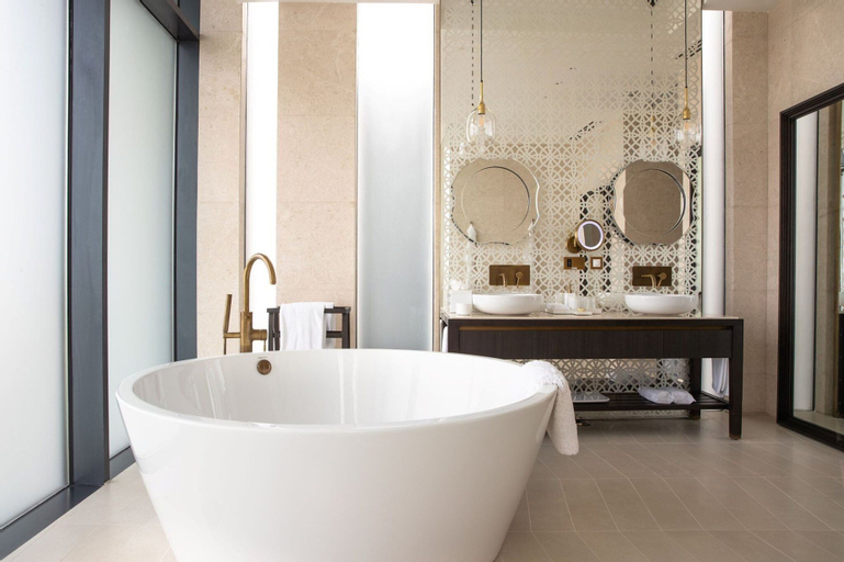Bathroom 24