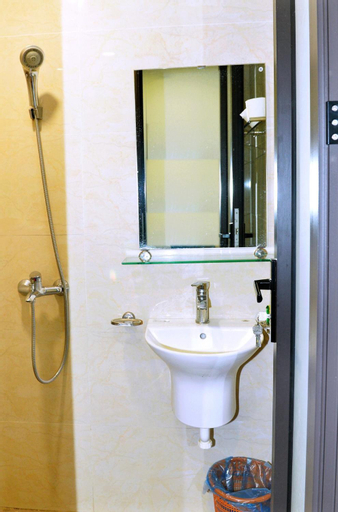 Bathroom 8