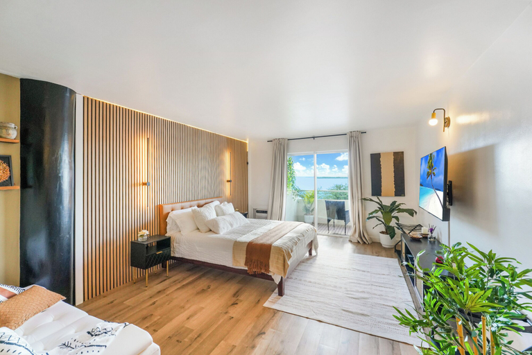 Bedroom 1, Stunning Studio Bay Views & Parking, Miami-Dade