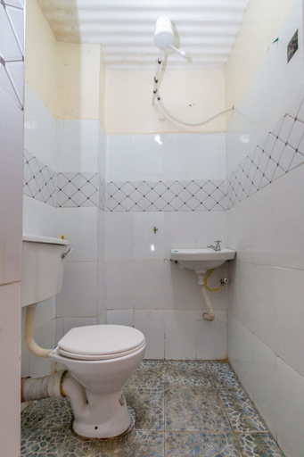 Bathroom 4, City Space Hotel, Starehe