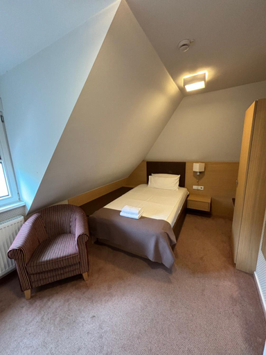 Bedroom 2, Hotel Ortel GmbH, Ludwigsburg